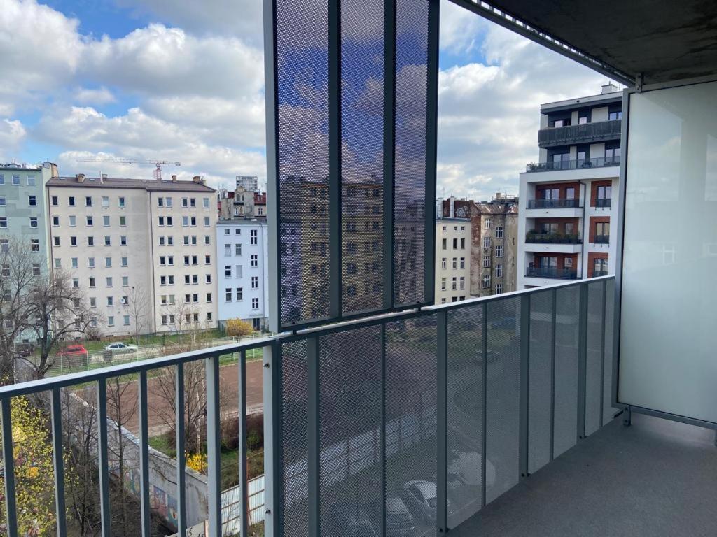 Komfort W Centrum Parking Wrocław Buitenkant foto
