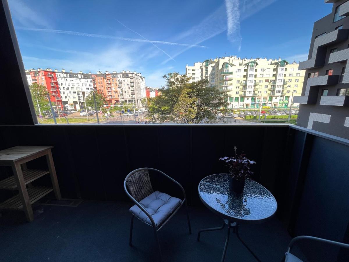 Komfort W Centrum Parking Wrocław Buitenkant foto